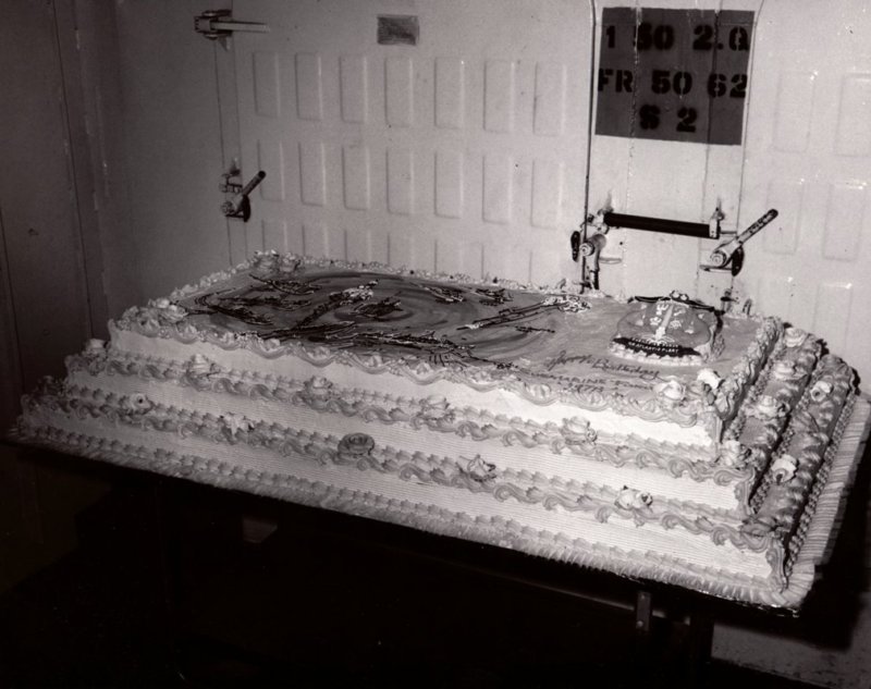birthdaycakesubmarineforce2.jpg