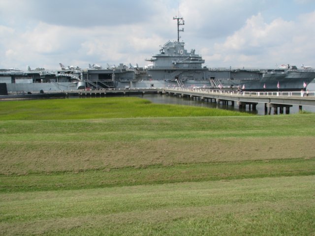 ussyorktown29.jpg