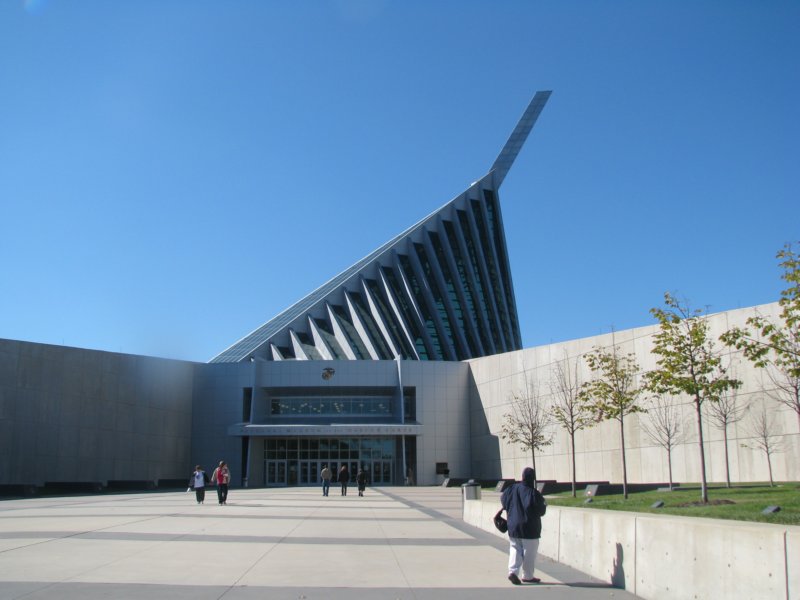 marinecorpsmuseum2.jpg